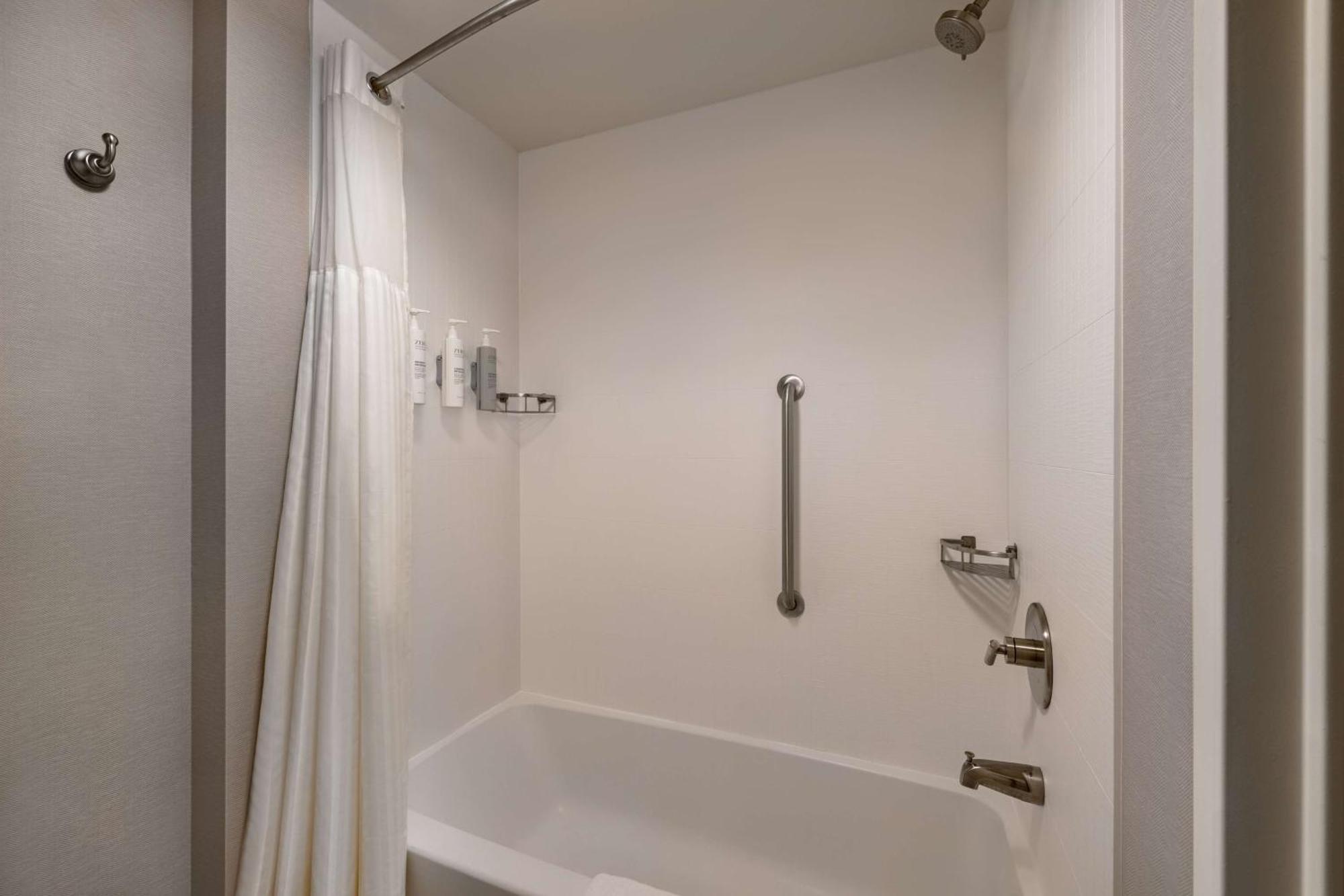 Homewood Suites Fredericksburg Exterior photo